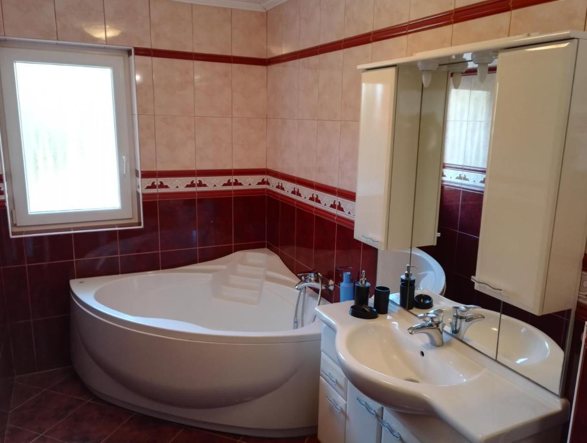 Risika Apartmani Екстериор снимка